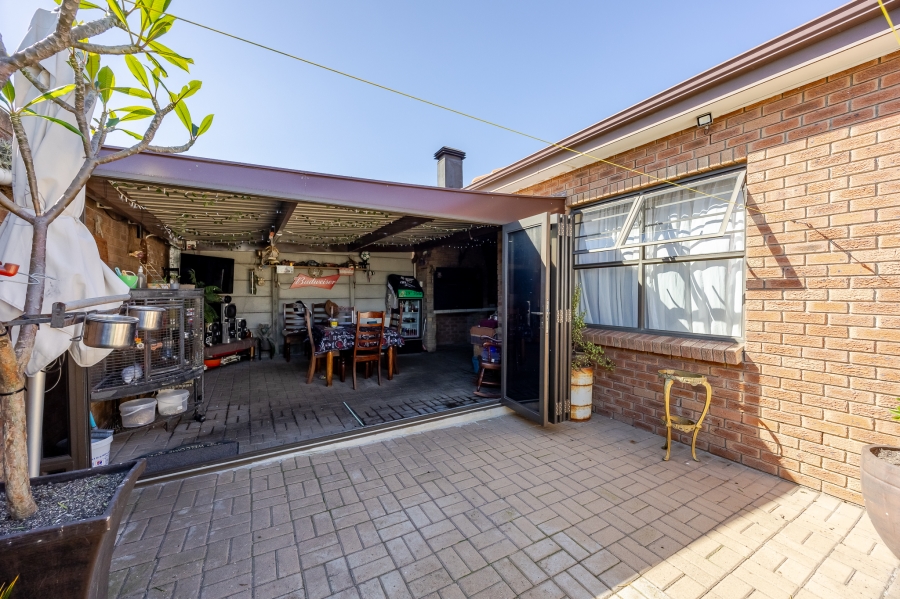 3 Bedroom Property for Sale in Soneike Western Cape
